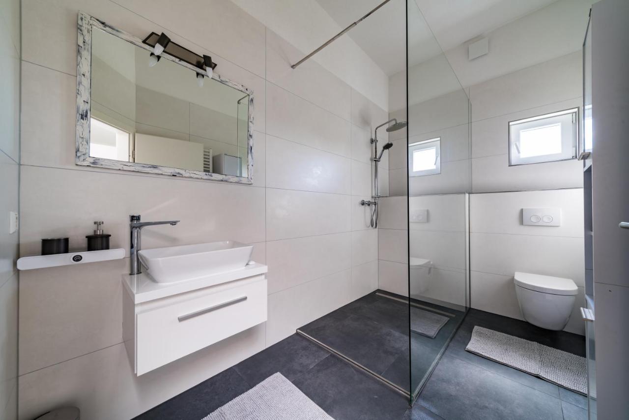 Apartmentfinke 3 An Der Messe 腓特烈港 外观 照片